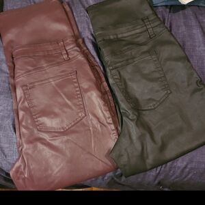 Stylish Leather-Look Pants in Burgundy and Black
